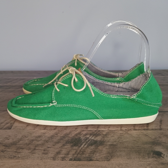 OluKai Heleuma Canvas Loafers with Step On Heels NWOT/B - Picture 3 of 5